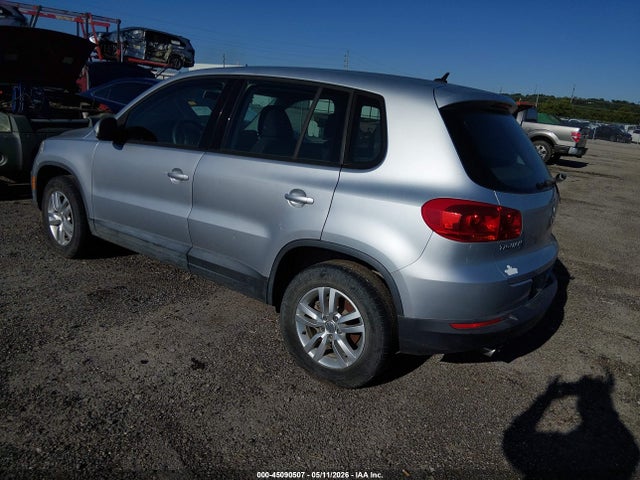 Volkswagen Tiguan S