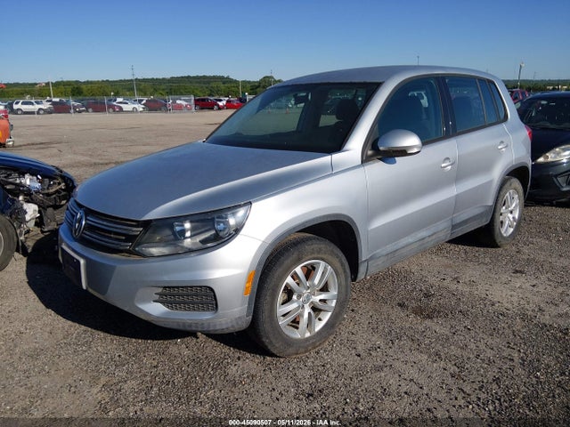 Volkswagen Tiguan S
