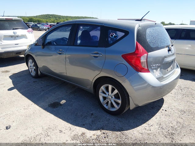 Nissan Versa Sv