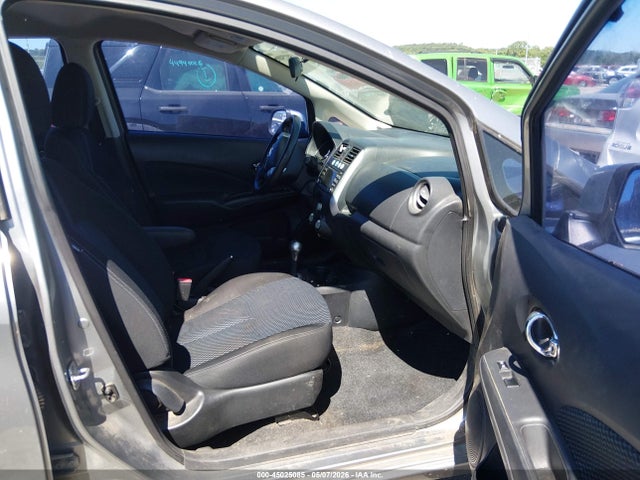 Nissan Versa Sv