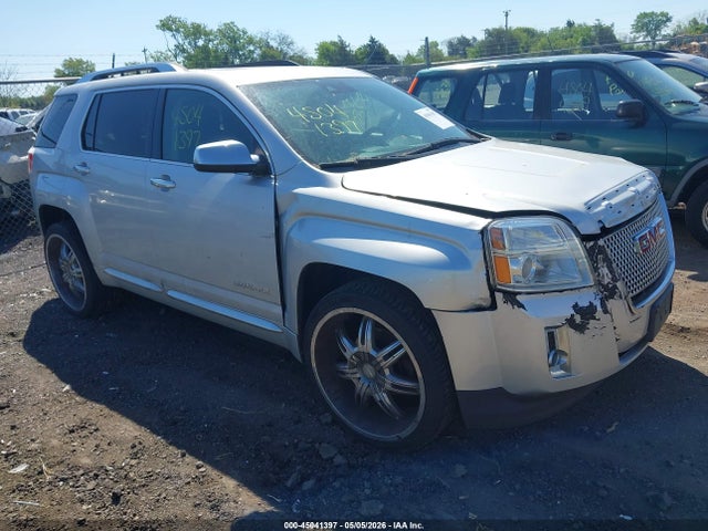 Salvage GMC Terrain Image