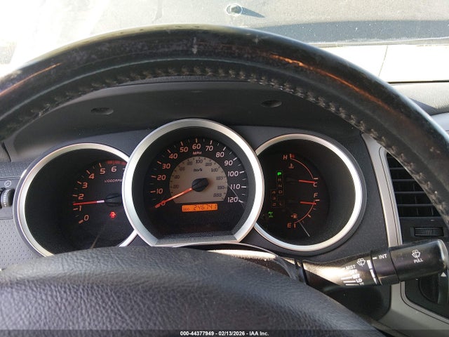 Toyota Tacoma Base V6