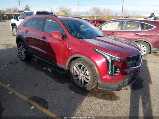 Salvage Cadillac XT4 Image