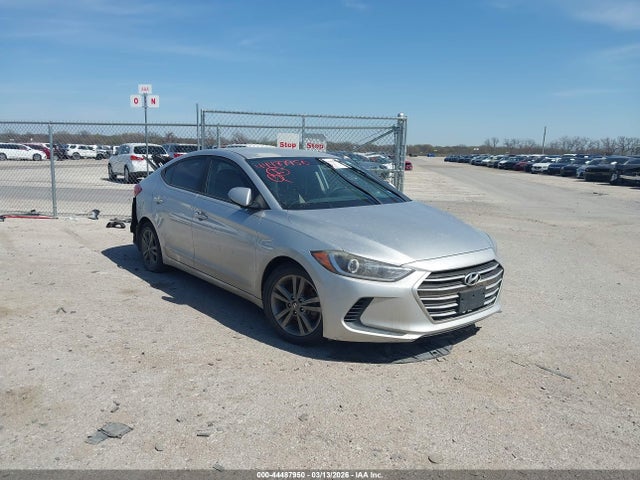Salvage Hyundai ELANTRA Image