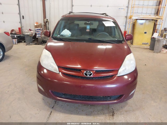 Toyota Sienna Xle