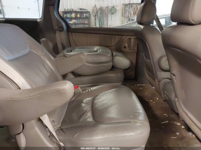 Toyota Sienna Xle