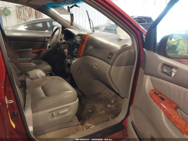 Toyota Sienna Xle