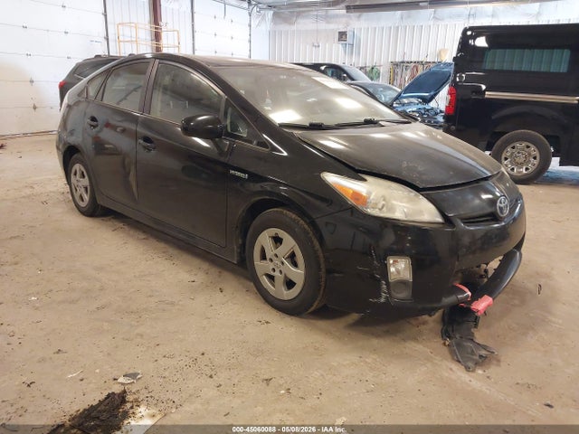 Salvage Toyota Prius Image