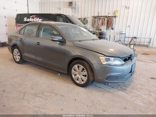 Salvage Volkswagen Jetta Image