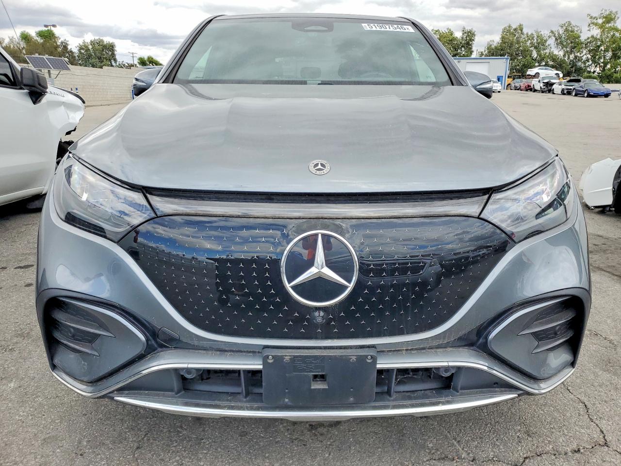 Mercedes-Benz EQE 350 4matic
