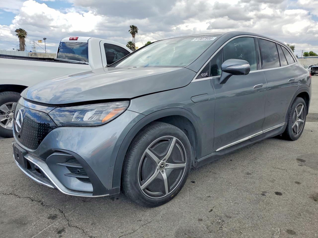 Salvage Mercedes-Benz EQE Image