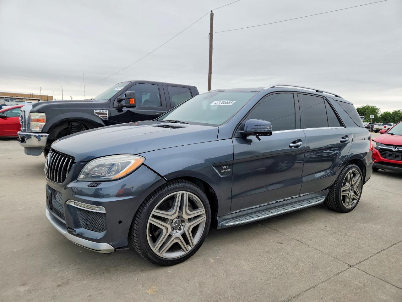 Salvage Mercedes-Benz M-Class Image