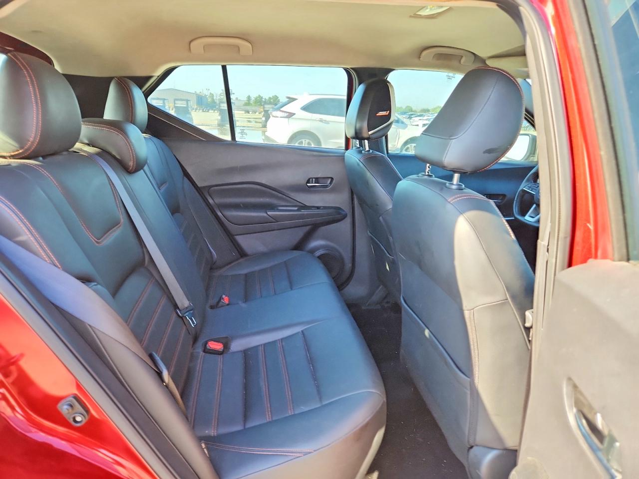 Nissan Kicks Sr