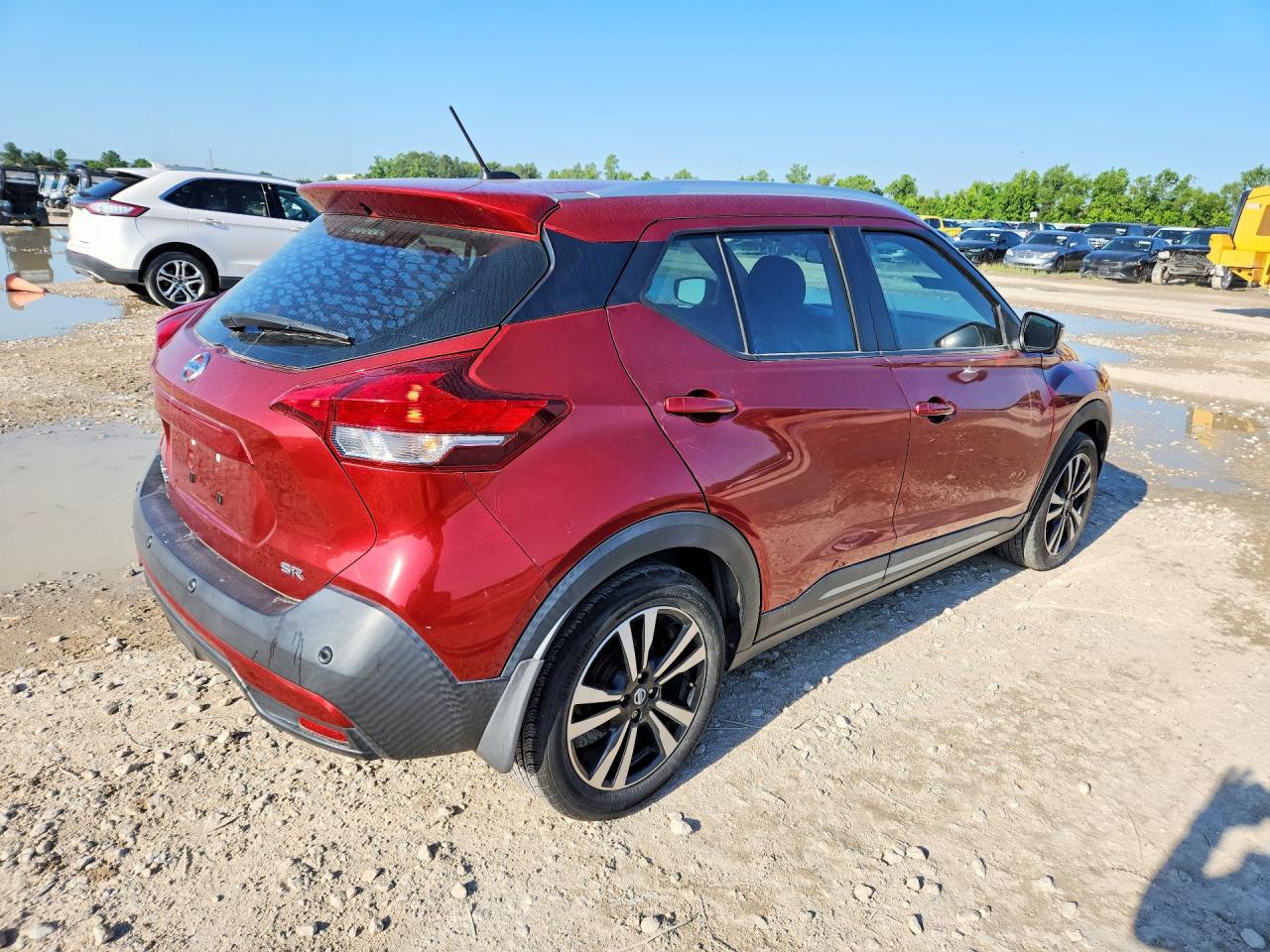 Nissan Kicks Sr
