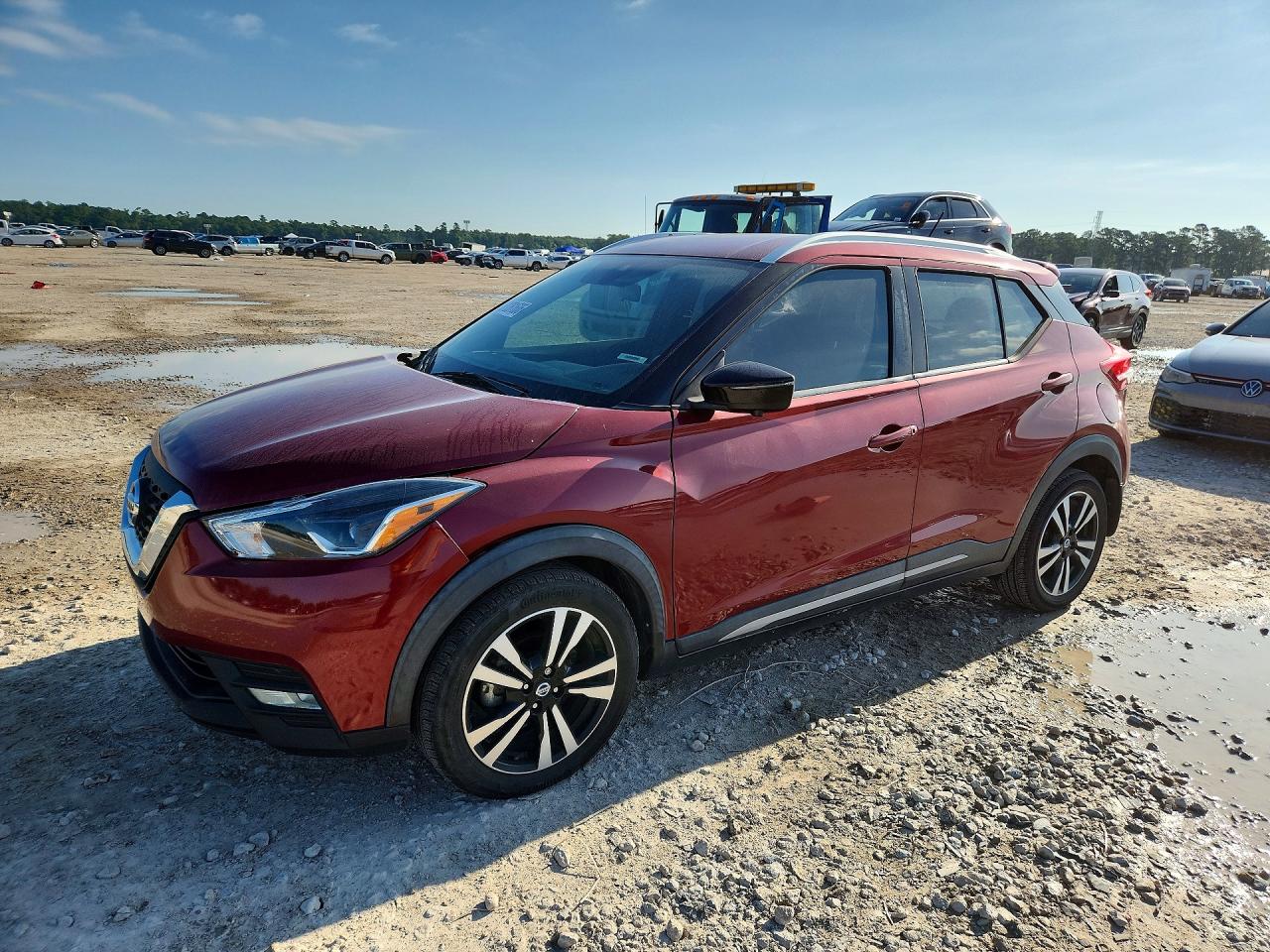 Salvage Nissan Kicks Image