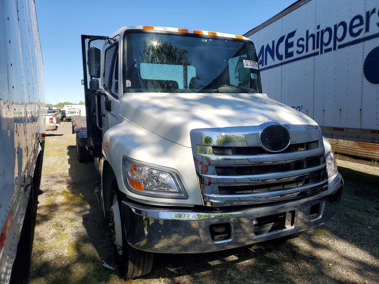 Salvage Hino Hino L7 Image