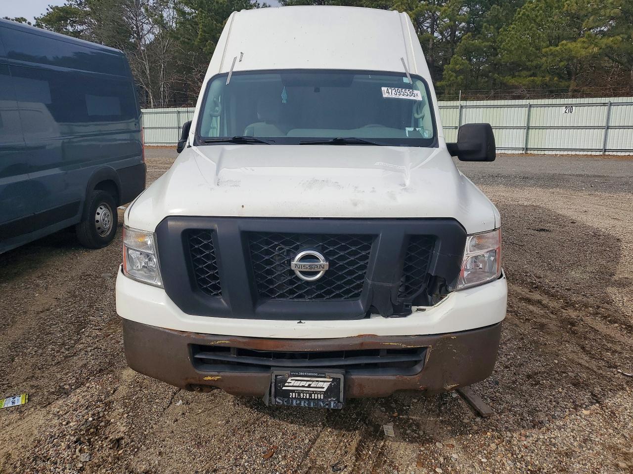 Nissan Nv
