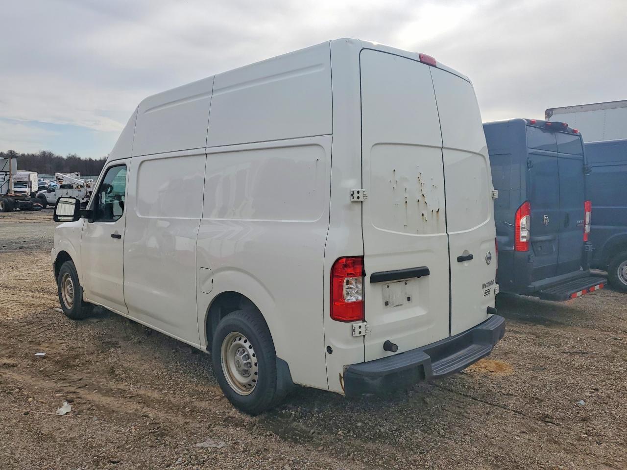 Nissan Nv