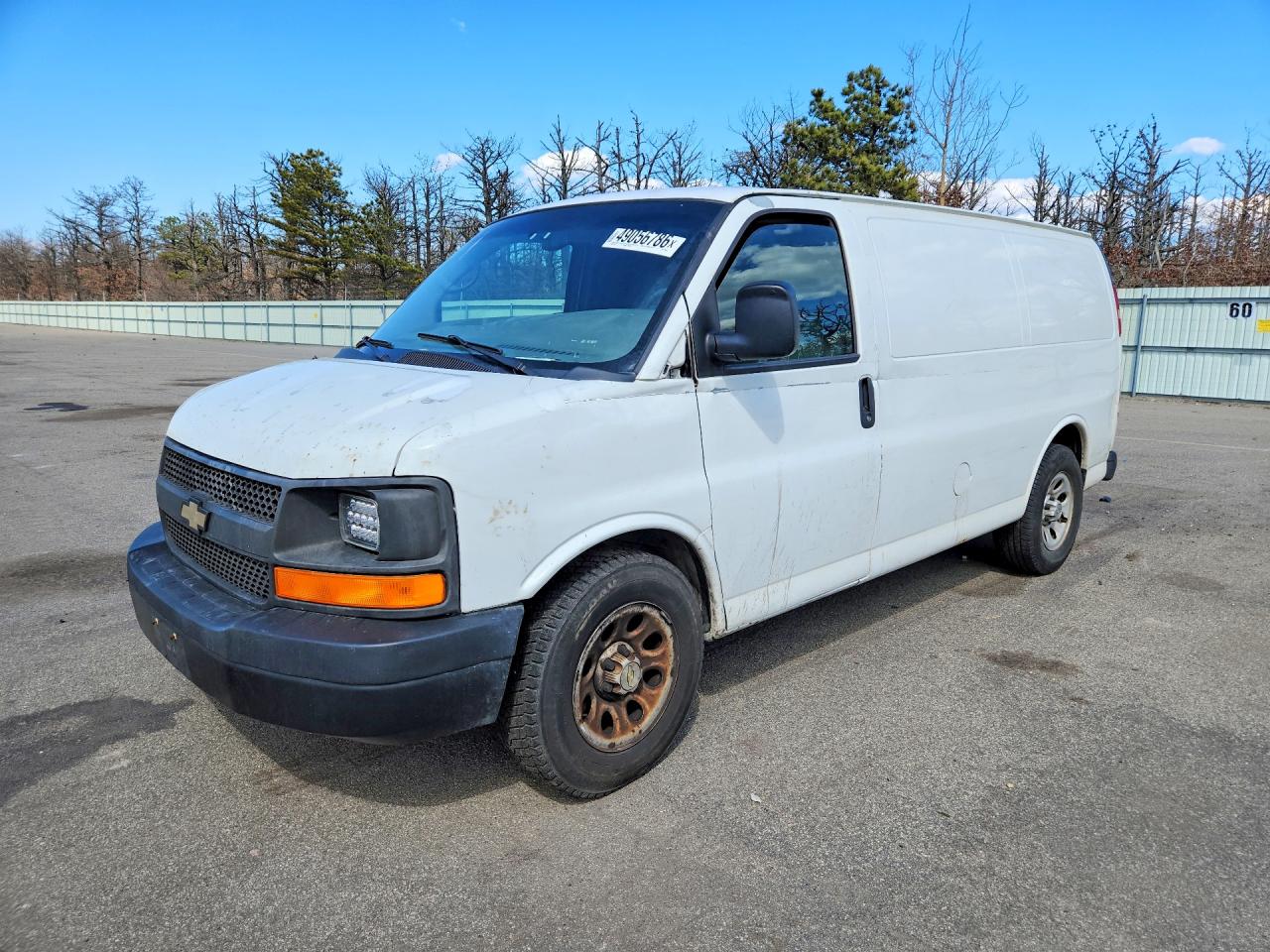 Salvage Chevrolet Express Image