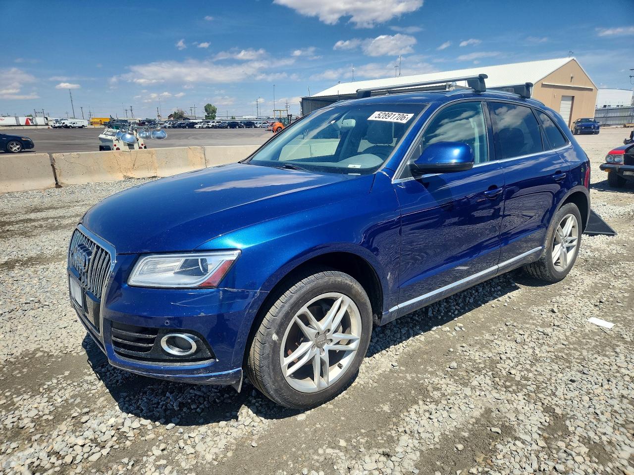Salvage Audi Q5 Image