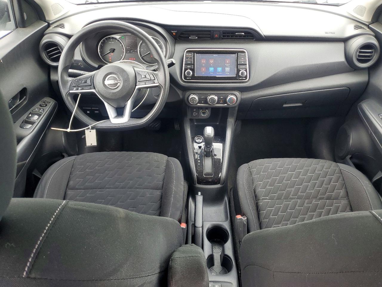 Nissan Kicks S