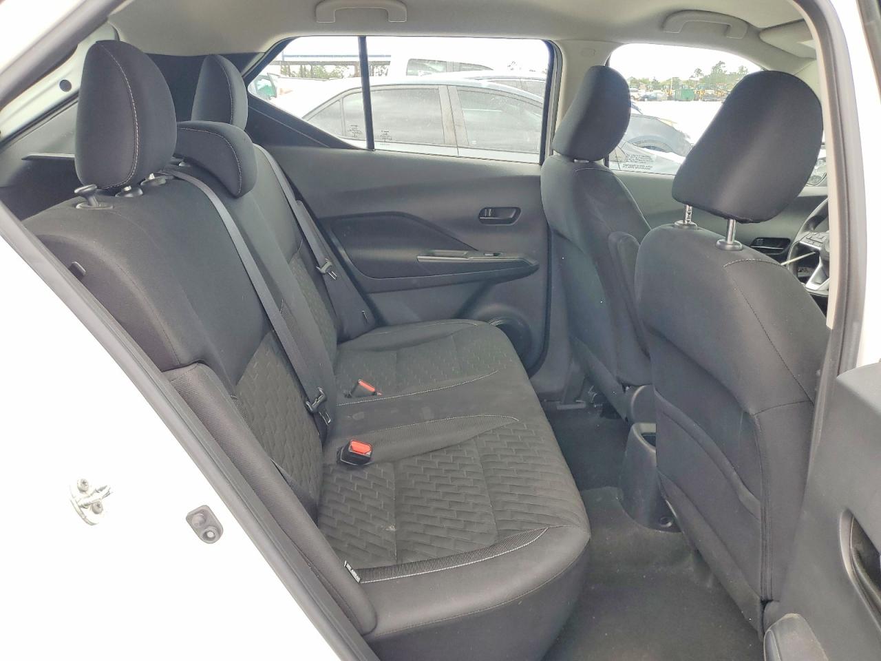Nissan Kicks S