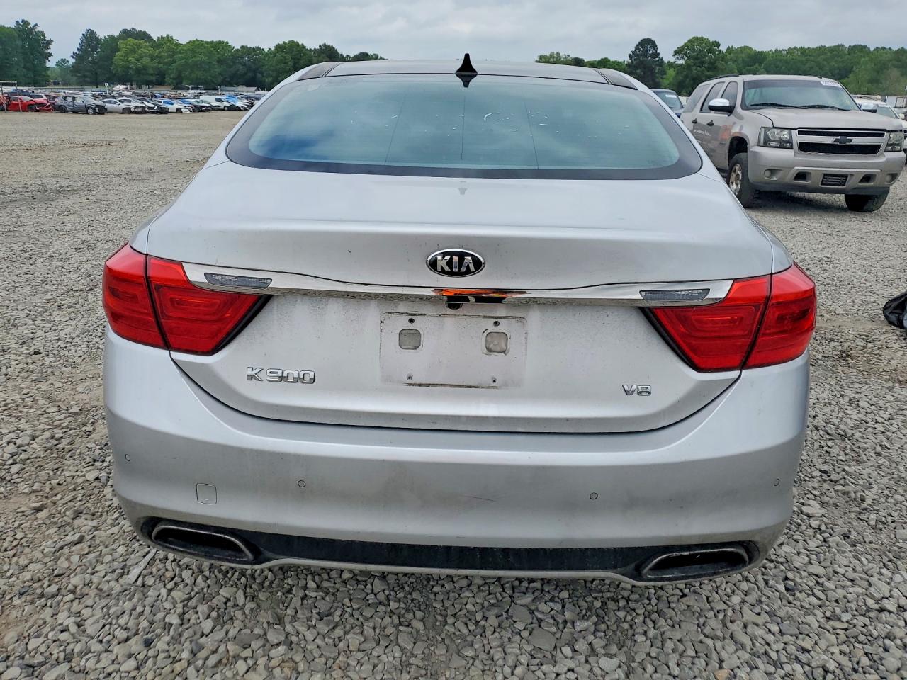 Kia K900 Luxury