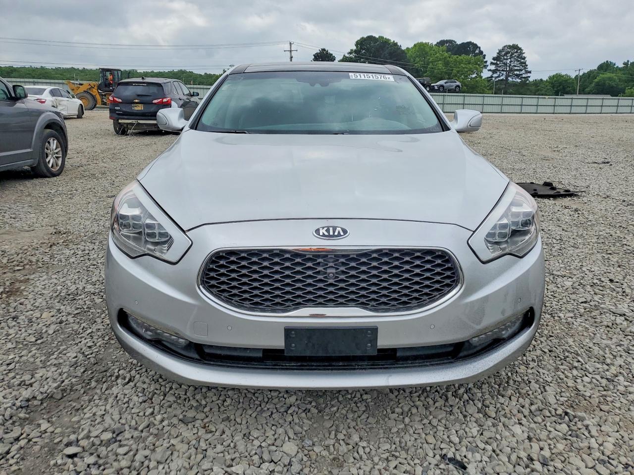 Kia K900 Luxury
