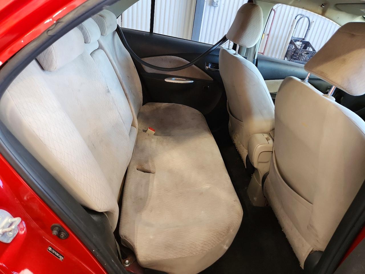 Toyota Yaris Base