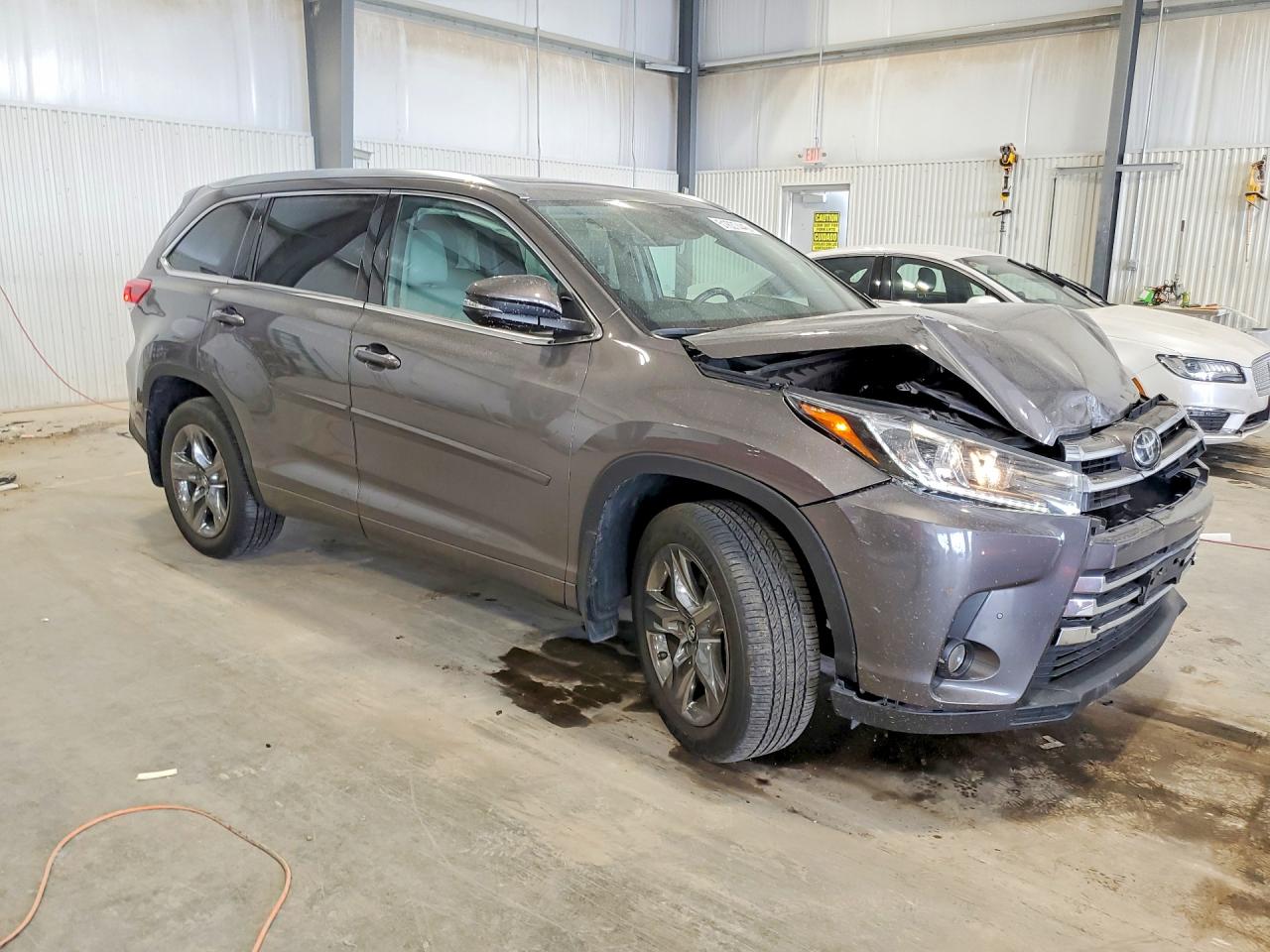 Toyota Highlander Limited Platinum