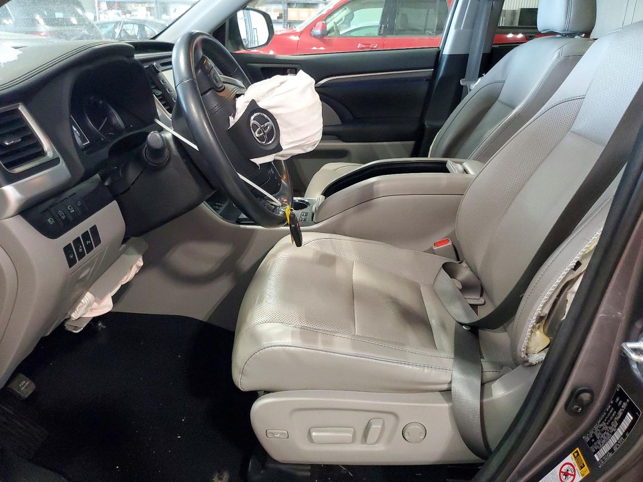 Toyota Highlander Limited Platinum