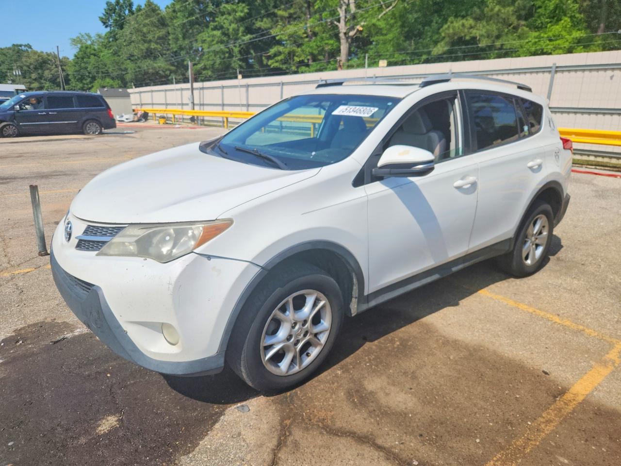 Salvage Toyota RAV4 Image