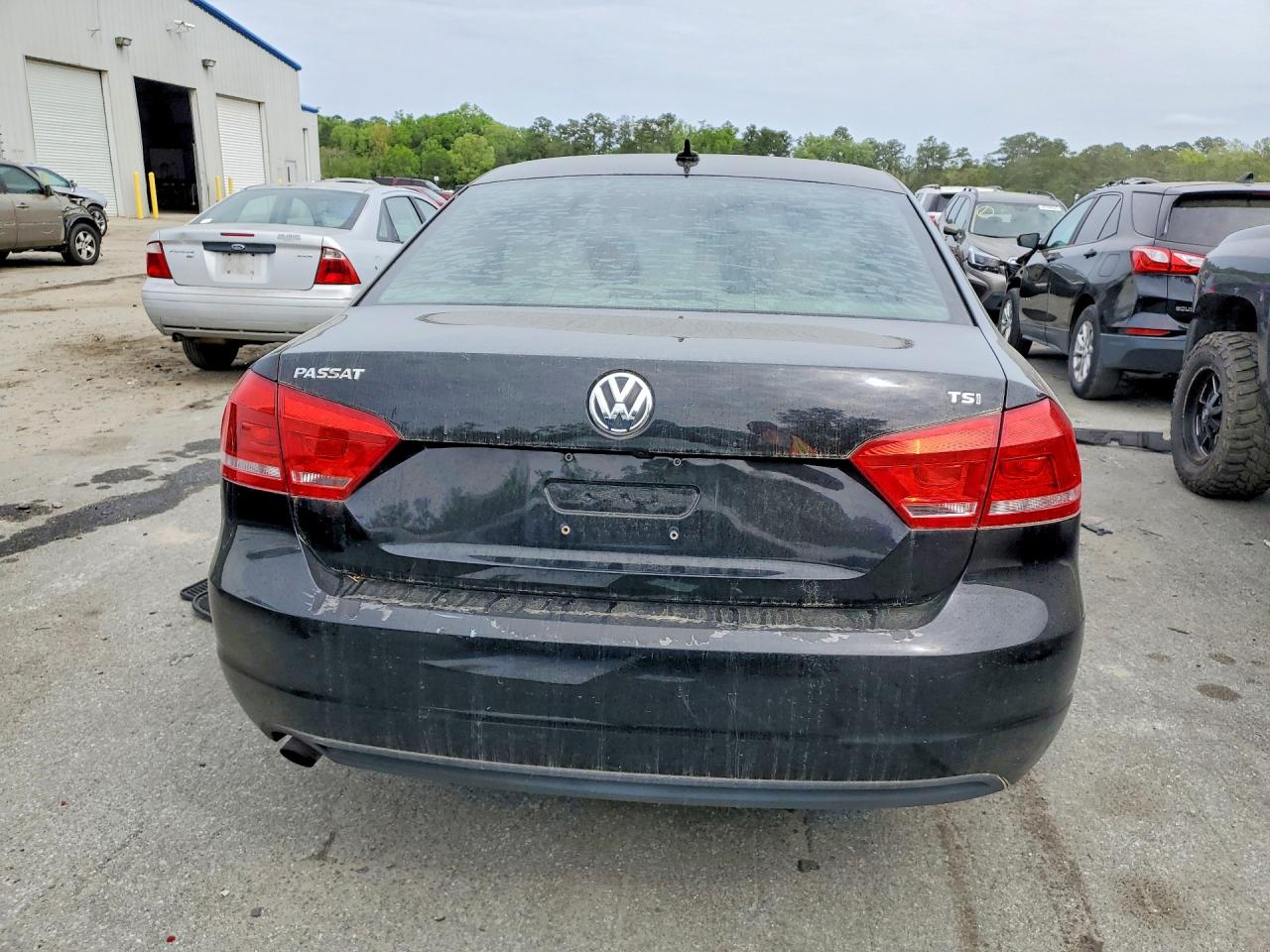 Volkswagen Passat S