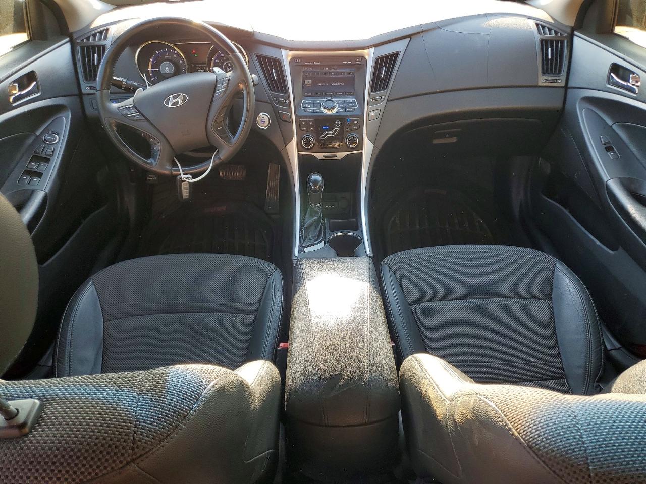 Hyundai SONATA Se 2.0t