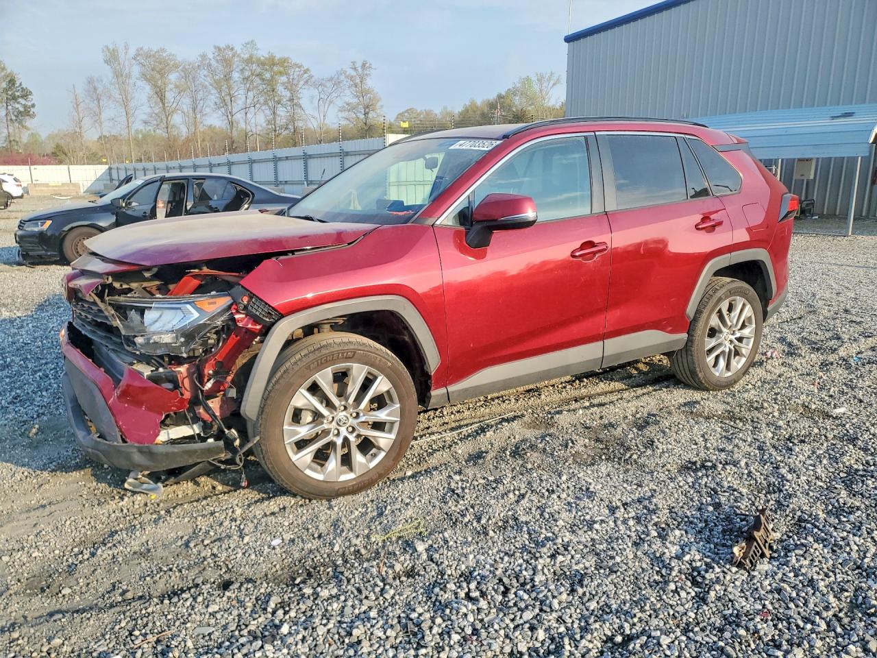 Salvage Toyota RAV4 Image