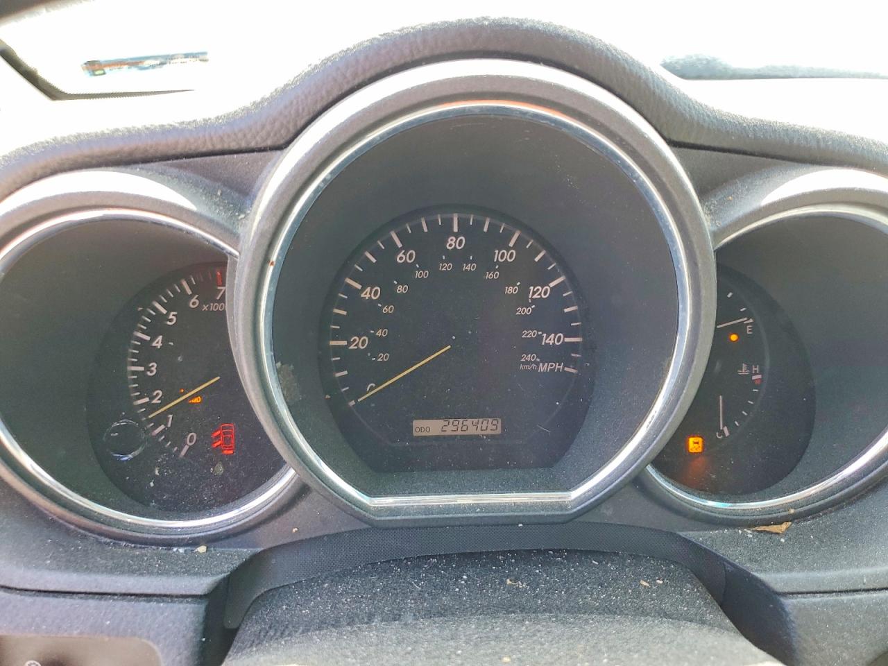 Lexus RX Base