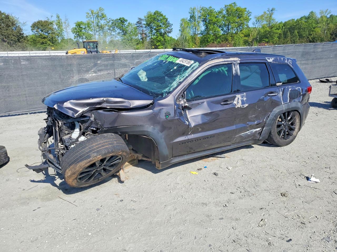 Salvage Jeep Grand Cherokee Image