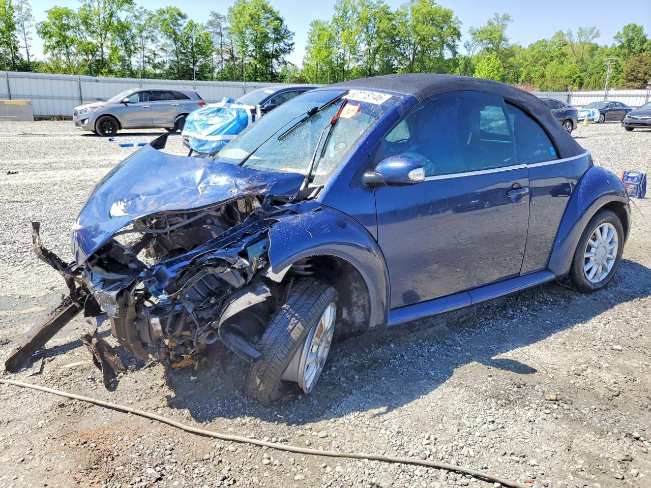 Salvage Volkswagen Beetle Image
