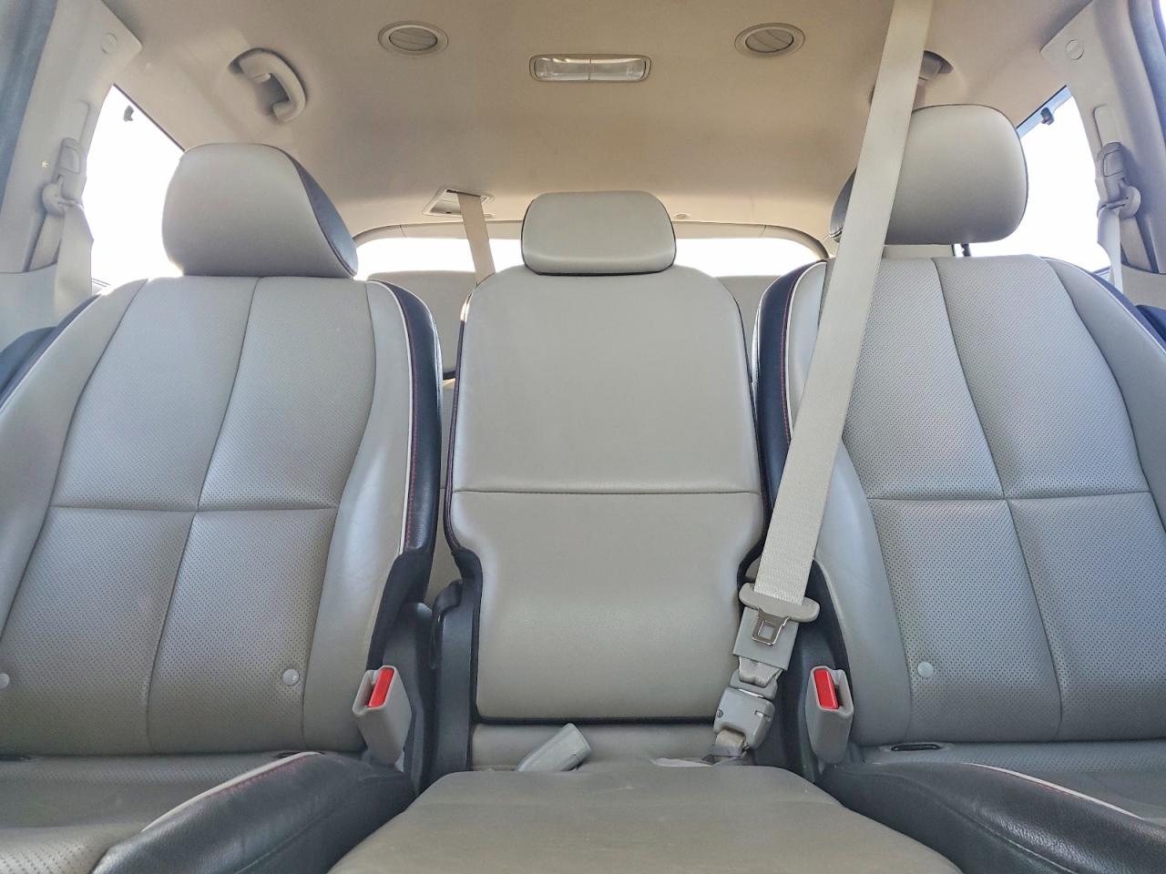 Kia Sedona Ex
