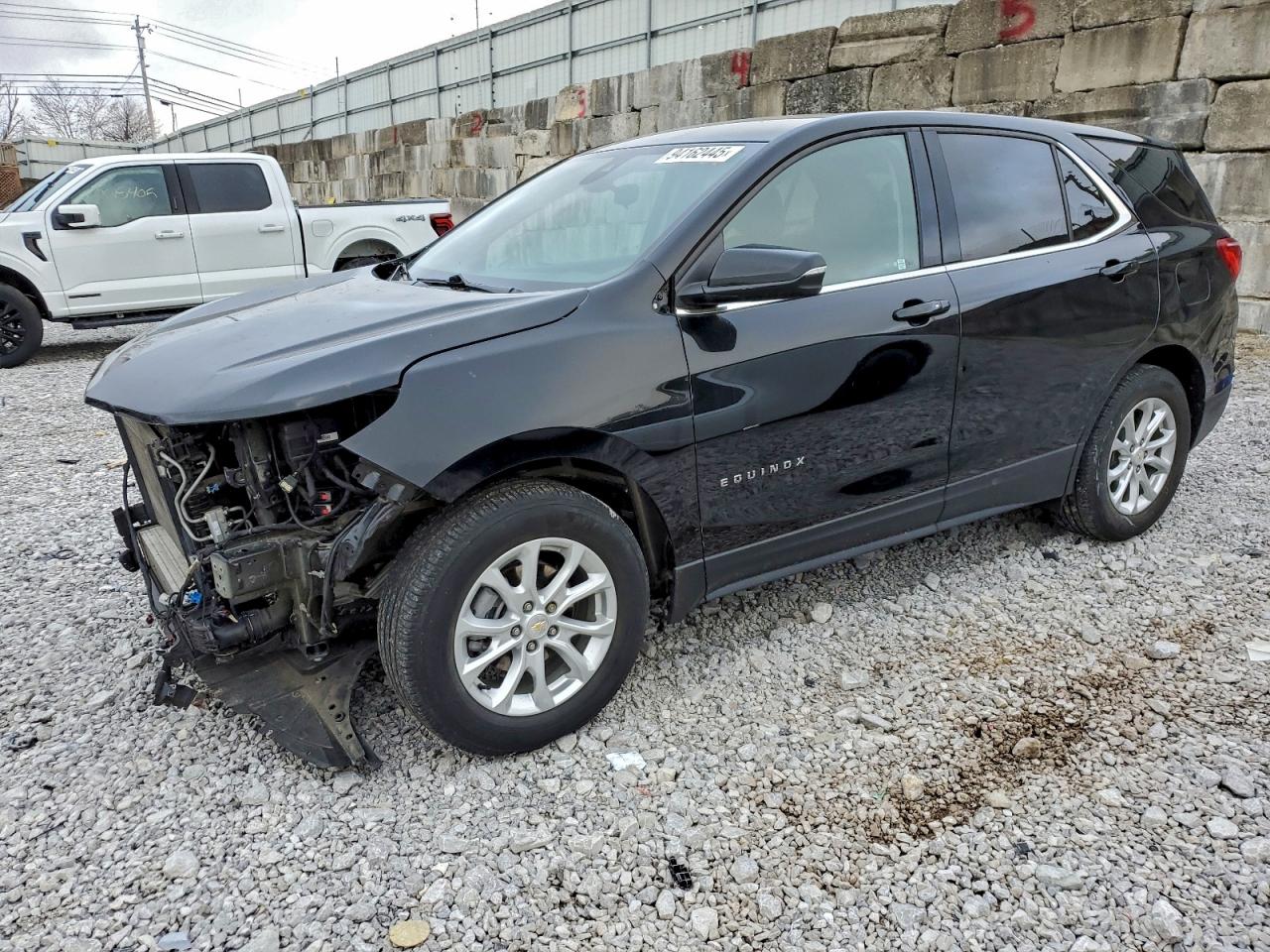 Salvage Chevrolet Equinox Image