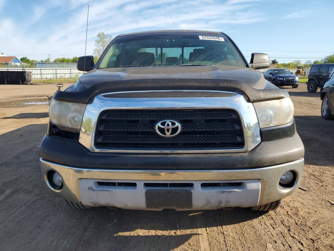 Toyota Tundra Sr5