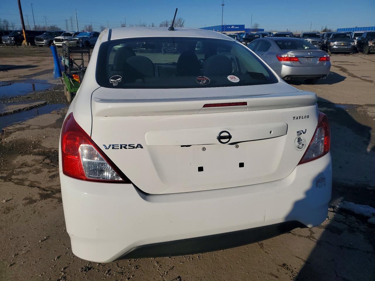 Nissan Versa Sv