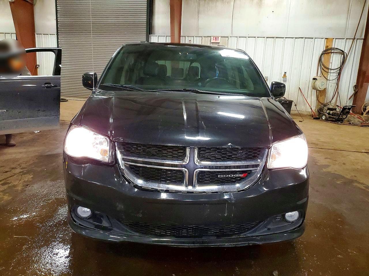 Dodge Caravan Sxt