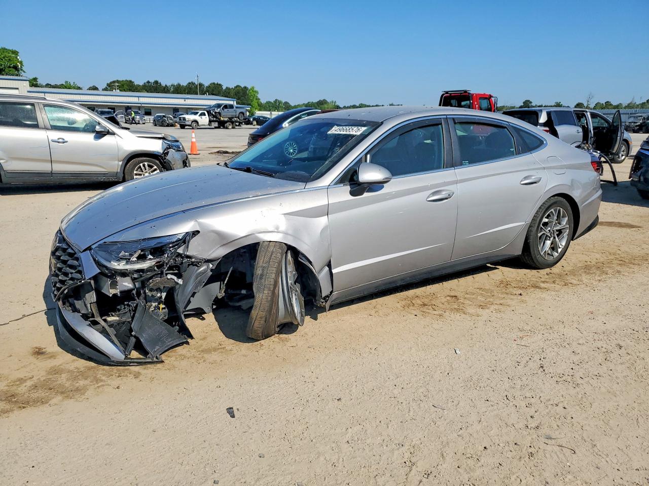 Salvage Hyundai SONATA Image