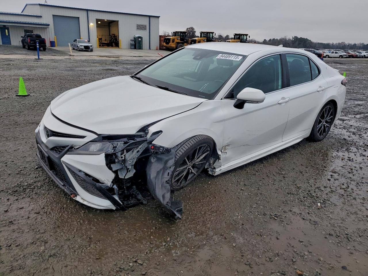Salvage Toyota Camry Image