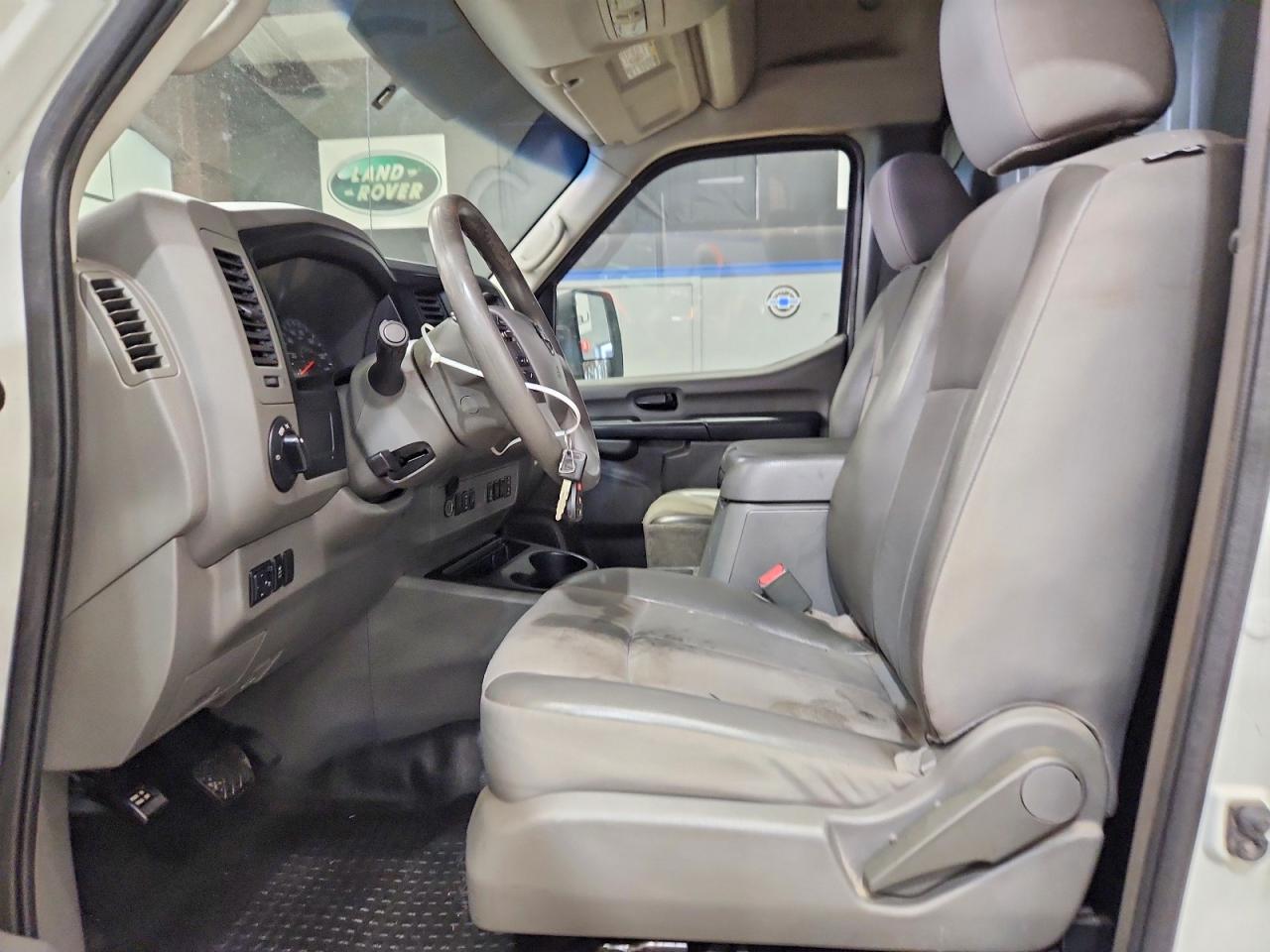 Nissan Nv 2500 Hd Sv