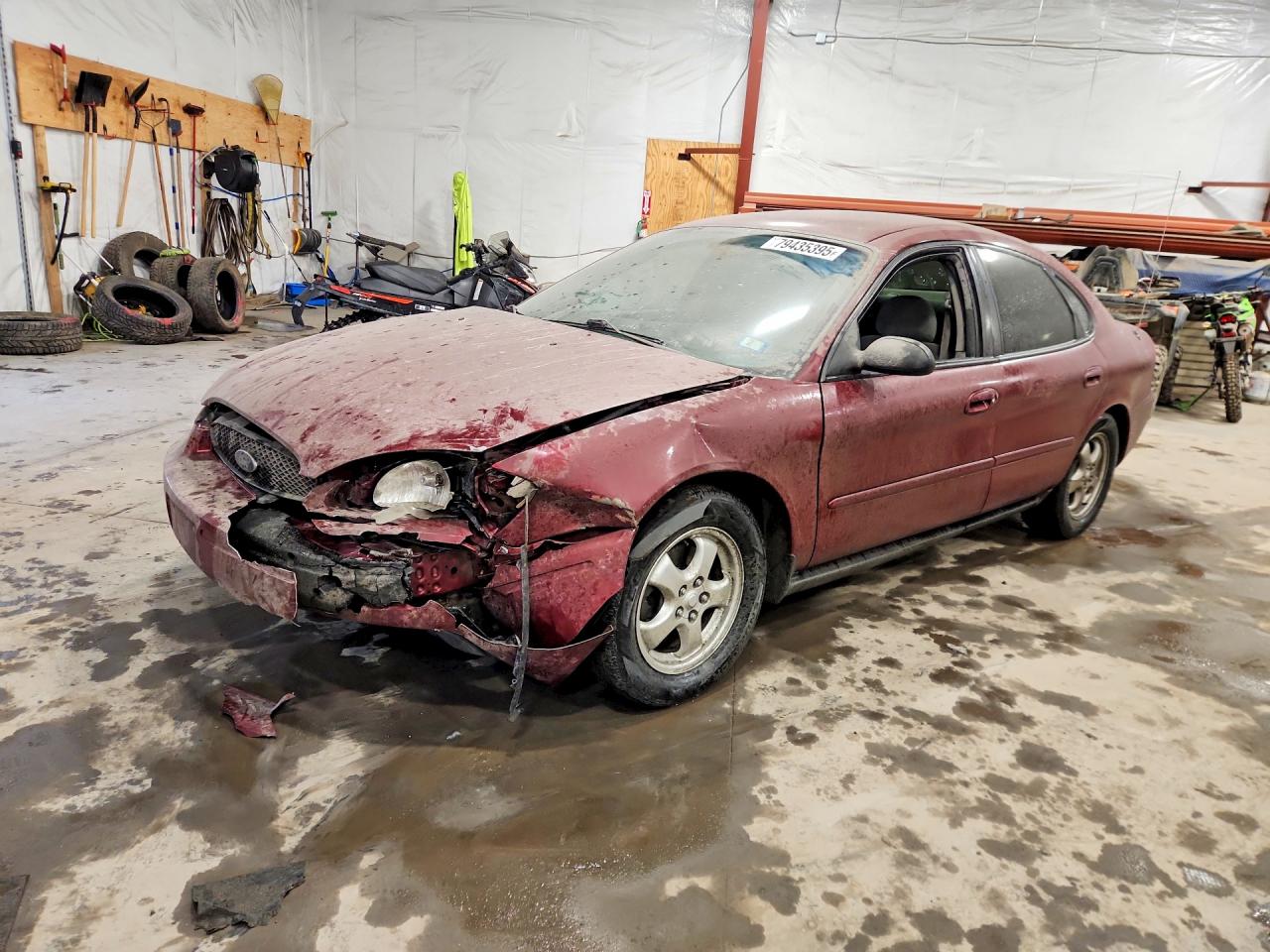Salvage Ford Taurus Image