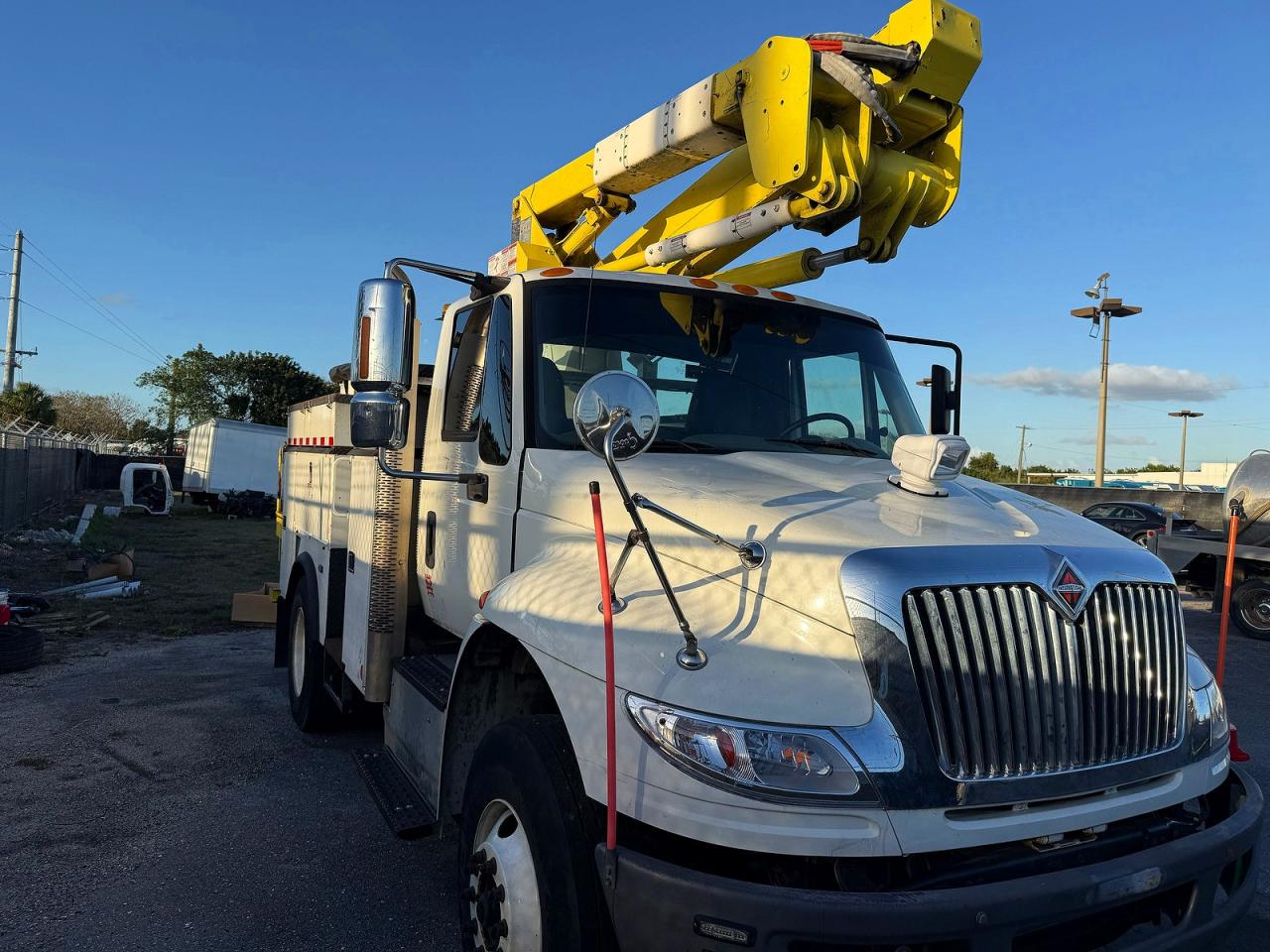 Salvage International 4000 Serie Image
