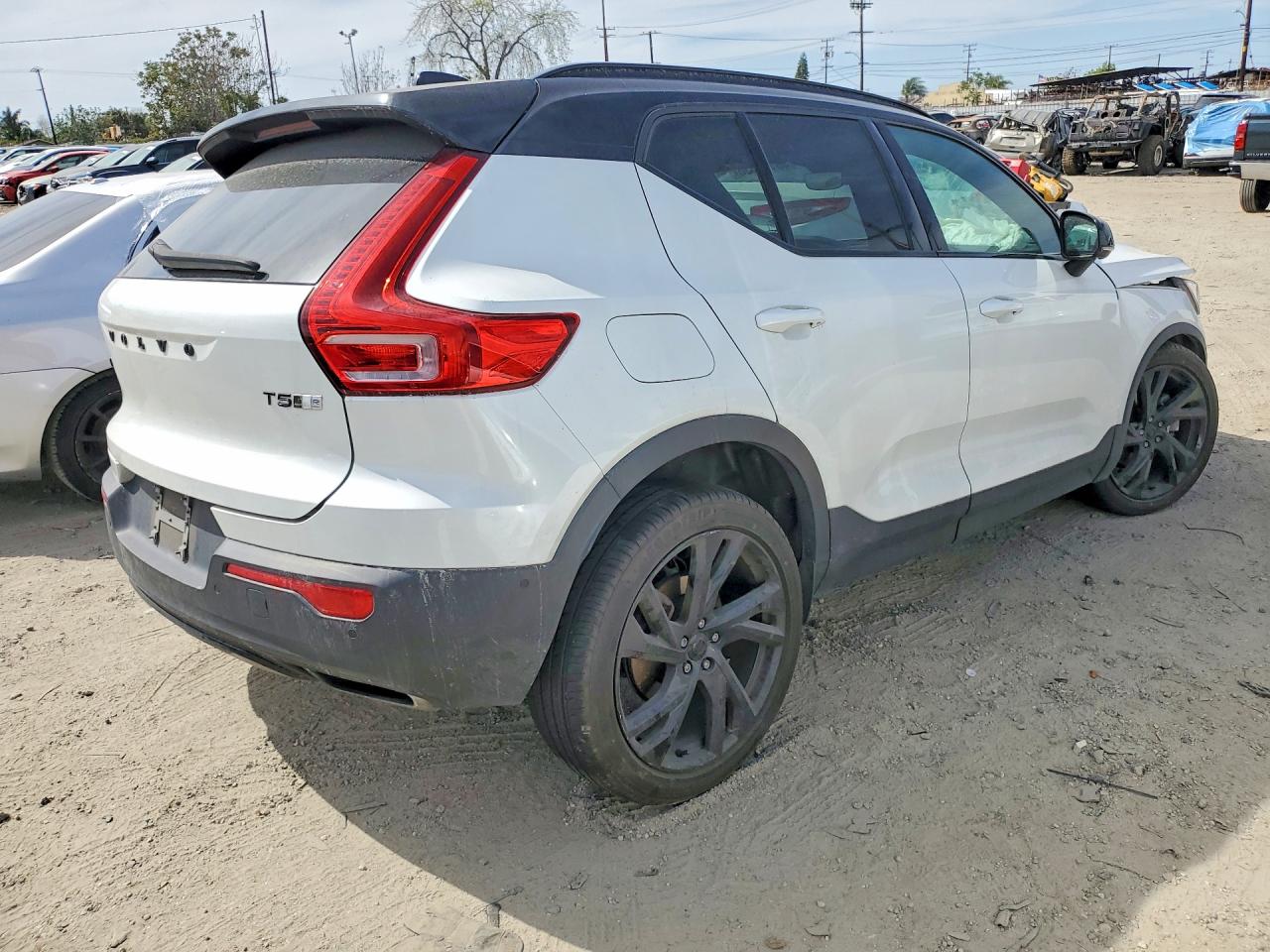 Volvo XC40 T5 R-design