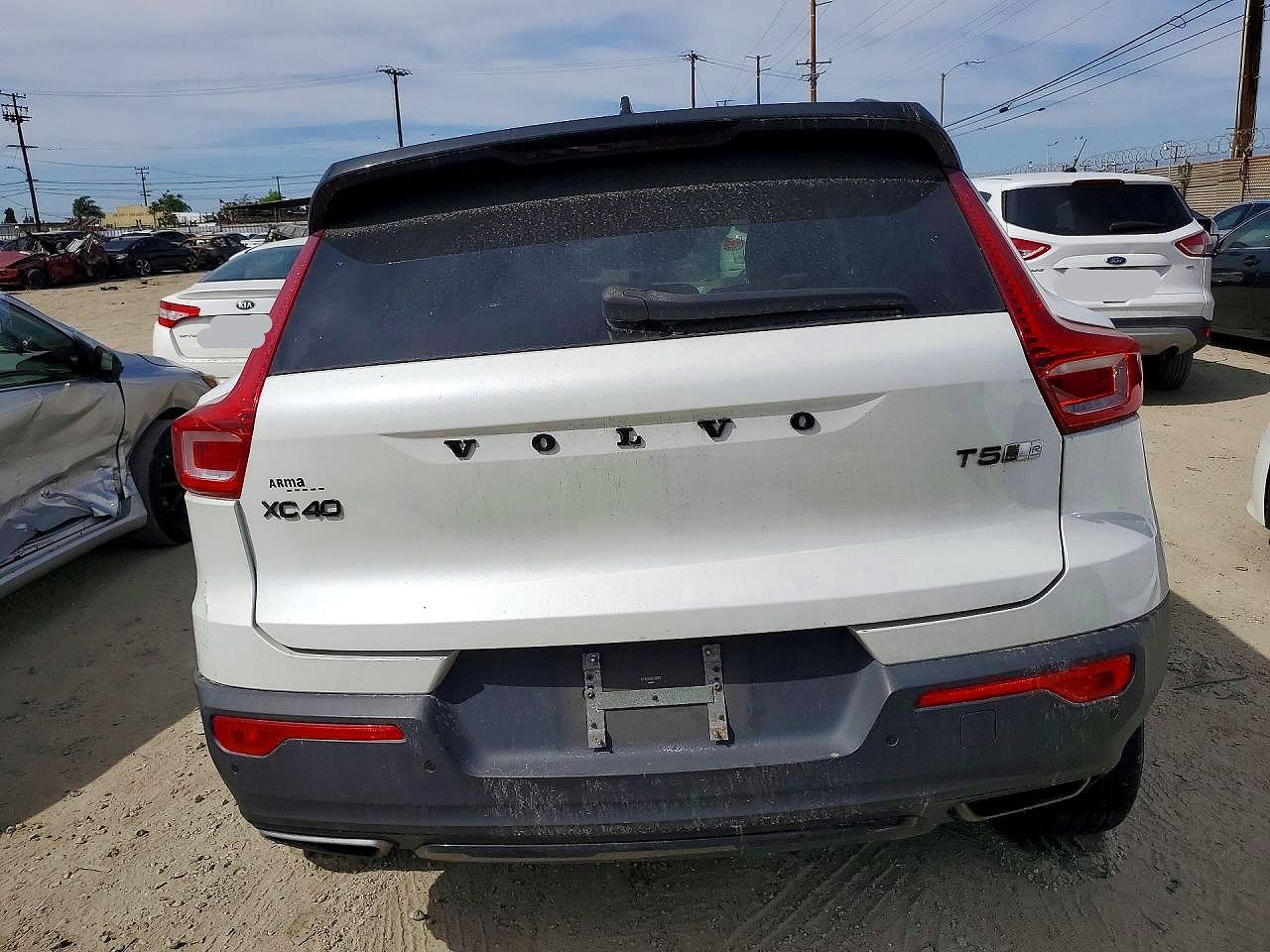 Volvo XC40 T5 R-design